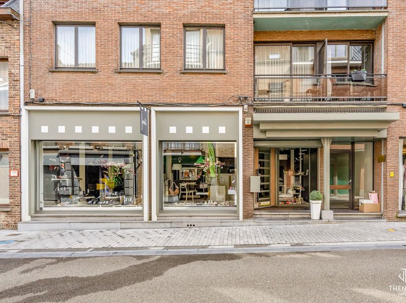 Bedrijfsvastgoed te koop in Capucienessenstraat 35 bus 001,
                    3800 Sint-Truiden