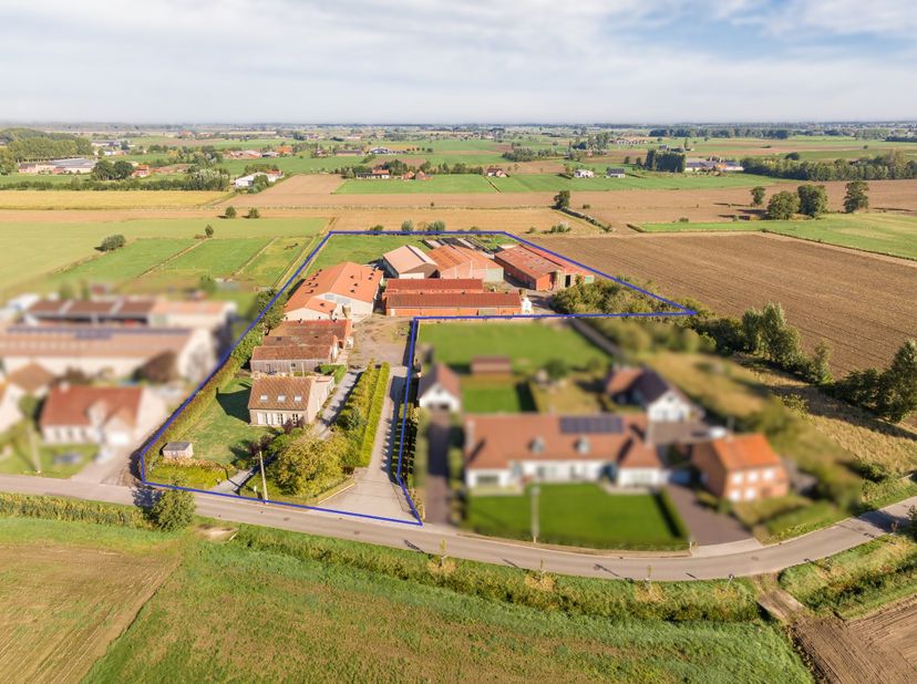 Huis te koop in Nieuwe Boekhoutestraat 80,
                    9968 Bassevelde