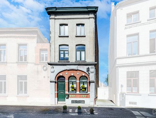                                         Usage mixte à vendre à Nivelles, € 535.000
