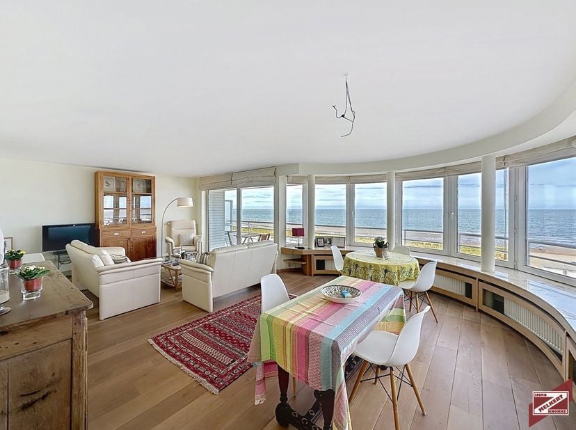 Appartement te koop in Zeedijk-Knokke 631 bus 31,
                    8300 Knokke
