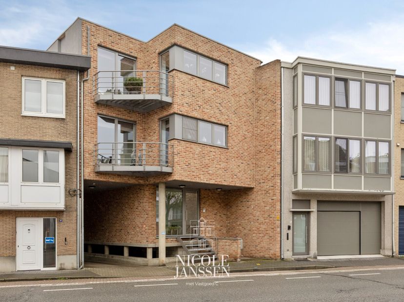 Appartement te koop in Acht Meilaan 12 - B bus 2,
                    3680 Maaseik