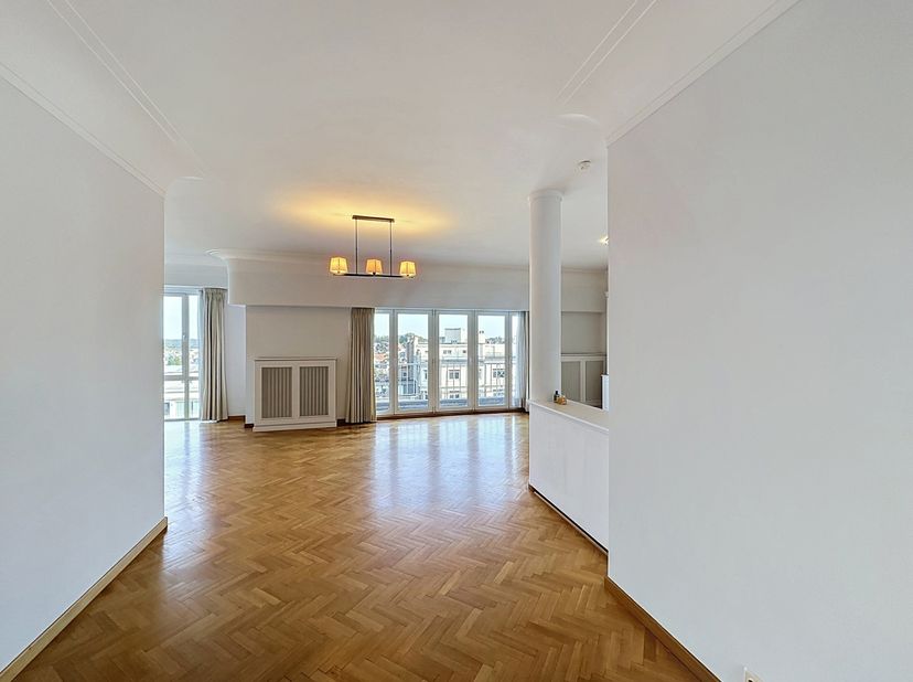 Appartement à louer à ,
                    1200 Woluwe-Saint-Lambert
