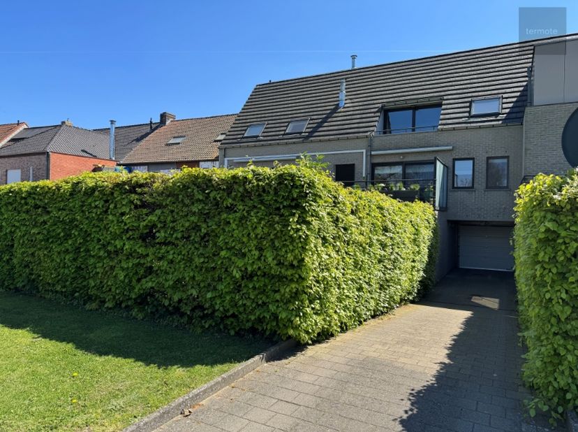 Appartement te koop in Wielsbeeksestraat 11,
                    8710 Ooigem