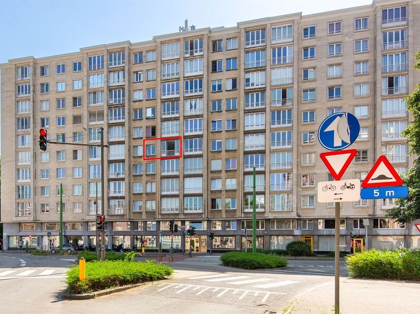 Appartement te koop
                    in 2600 Berchem