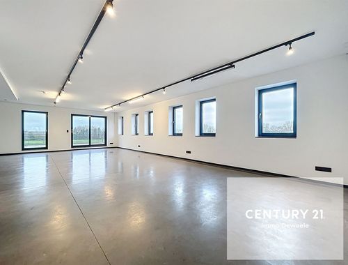                                         Bureaux à louer à Pont-à-Celles, € 1.050
