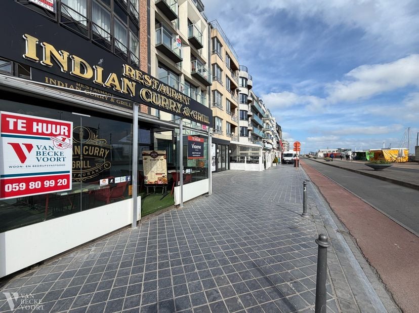 Bedrijfsvastgoed te koop in Visserskaai 10,
                    8400 Oostende
