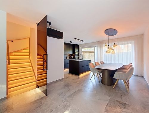                                         Woning te koop in Sint-Niklaas, € 549.000
