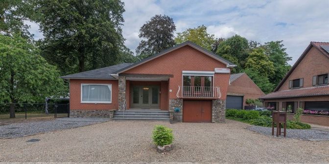 Huis te koop in Dennenstraat 1, 3680 Neeroeteren