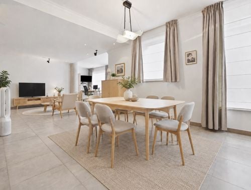                                         Gelijkvloers app. te koop in Sint-Idesbald, € 599.000
