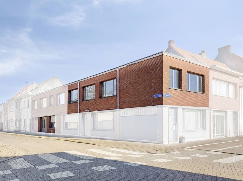 TE KOOP - Bent u op zoek naar een instapklaar appartement in het centrum van Borsbeek te kopen? Dan hebben wij dit appartement met garage en zonder ge