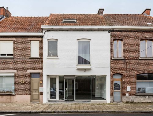                                         Handelsgelijkvloers te koop in Oudenaarde, € 315.000
