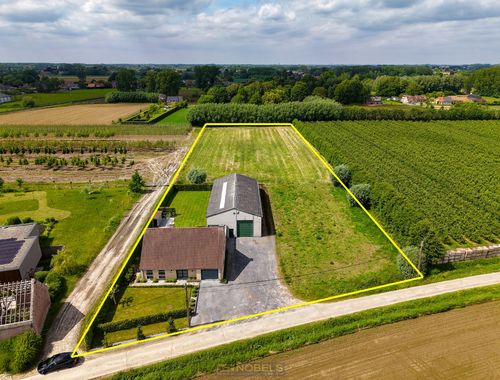                                         Entrepôt avec habitation à vendre à Oosterzele, € 1.023.000
