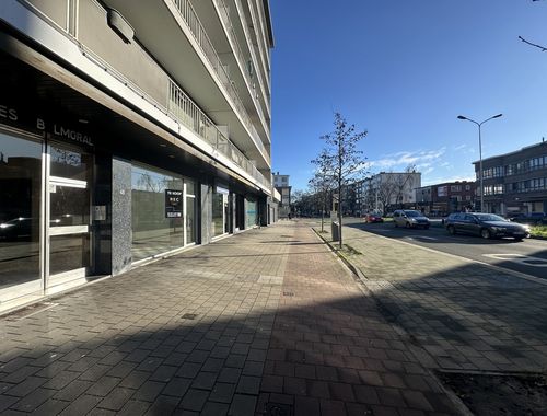                                         Commerce à louer à Borgerhout, € 1.350
