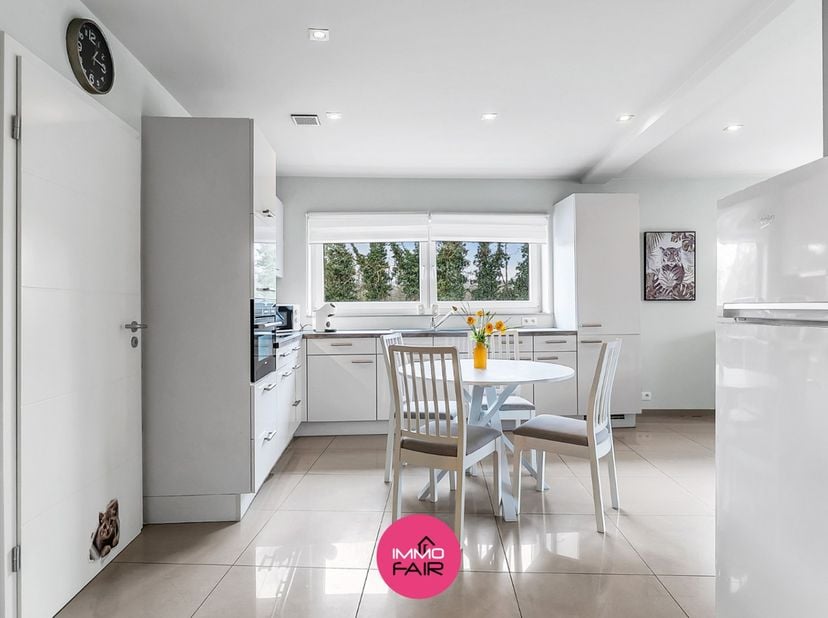Instapklaar duplexappartement op slechts 5 minuten van Maastricht<br />
<br />
Dit energiezuinige duplexappartement bevindt zich in een kleinschalige