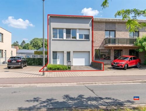                                         Bel-étage à vendre à Wilrijk, € 399.000

