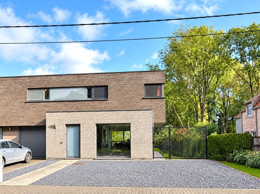 Huis te huur in Poekestraat 19,
                    9880 Lotenhulle