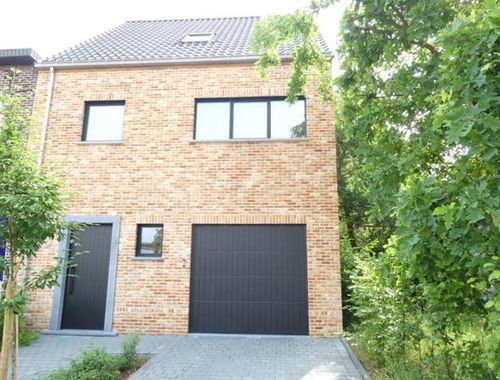                                         Woning te huur in Berlaar, € 1.490

