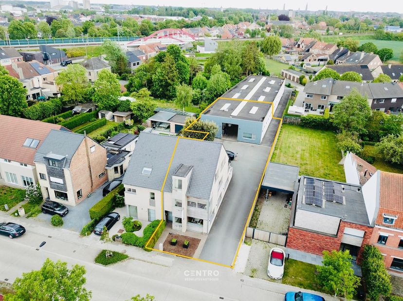 Bedrijfsvastgoed te koop in Sint-Pietersmolenstraat 9,
                    8000 Sint-Pieters