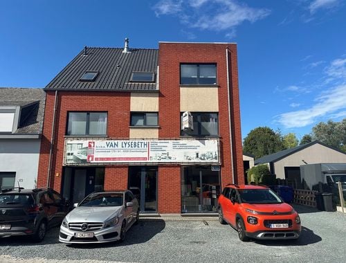                                         Appartement te huur in Erembodegem, € 850
