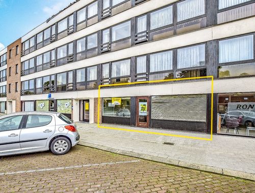                                         Bien commercial à louer à Diksmuide, € 900

