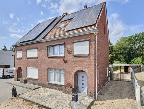                                         Maison à vendre à Hamont, € 319.000
