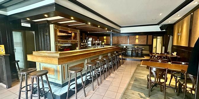 Bedrijfsvastgoed te huur in Sint-Trudoplein 6, 3530 Helchteren
