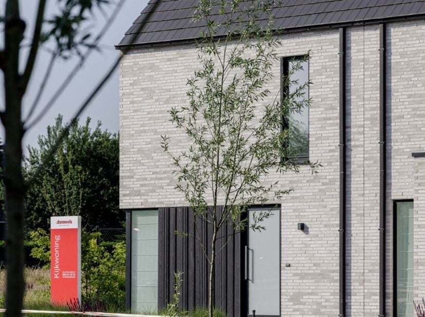 Deze 100% instapklare Danneels- kijkwoning is te koop.&amp;nbsp;<br />
<br />
Danneels heet je graag welkom in 'de Brouwerij',&amp;nbsp;onze familievriendelij