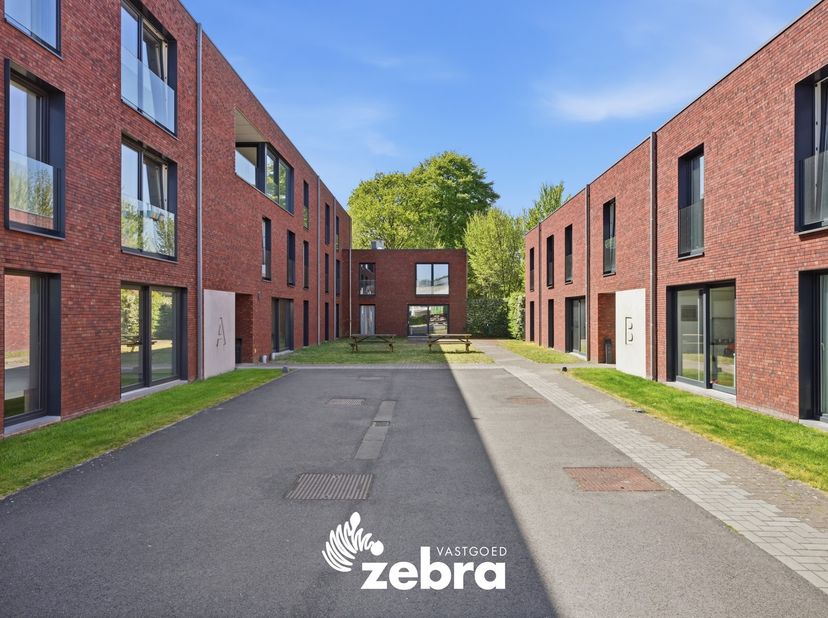 Appartement à vendre
                    à 8200 Sint-Michiels