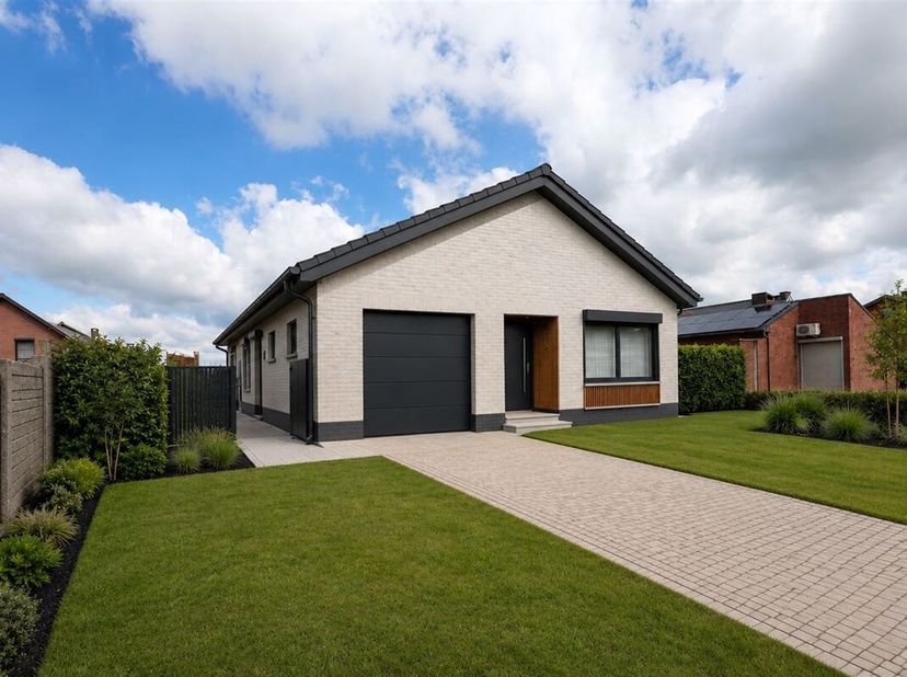 Gelijkvloerse gezinswoning met 3 slaapkamers en zonnige tuin rustig en groen gelegen - met uitbreidingspotentieel<br />
Omgeving:<br />
+ Gelegen in e