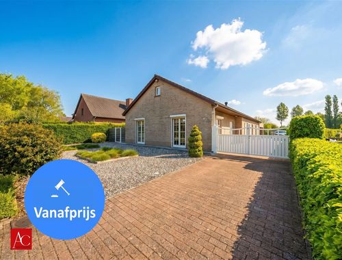                                         Bungalow à vendre à Verrebroek, € 450.000
