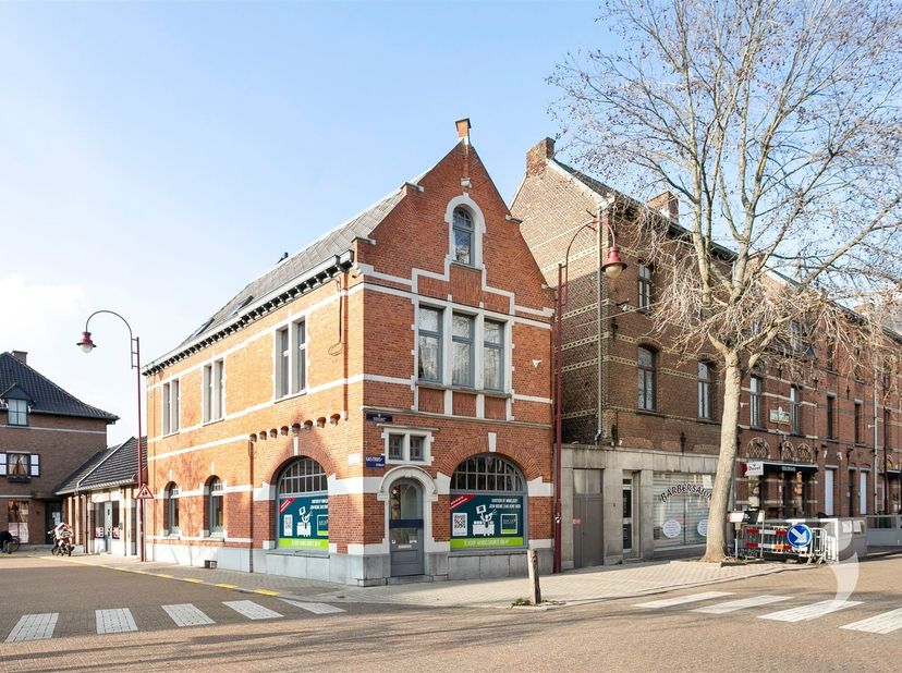 Prachtig appartement op een toplocatie in het centrum van Aarschot. <br />
 <br />
Dit duplex appartement is gelegen op de eerste verdieping en besc