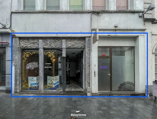                                         Commercieel Gebouw te koop in Tournai, € 135.000
