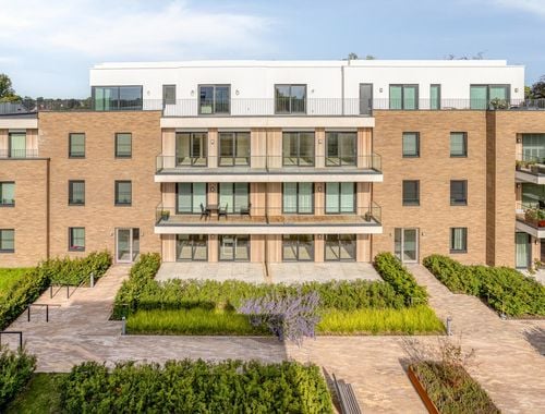                                         Appartement te koop in Roeselare, € 343.750
