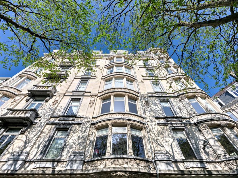 Appartement te koop in Avenue Louis  Lepoutre 69,
                    1050 Elsene