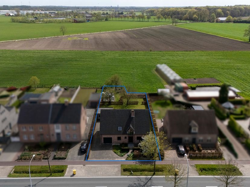 Huis te koop in Sint Lenaartseweg 43A,
                    2320 Hoogstraten