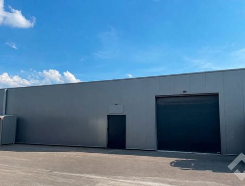                                         Bedrijfsgebouw te huur in Mol, € 3.500
