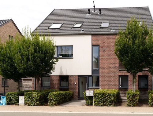                                         Duplex te koop in Vorst, € 292.000
