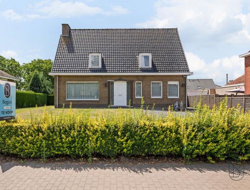                                         Villa te koop in Wielsbeke, € 385.000
