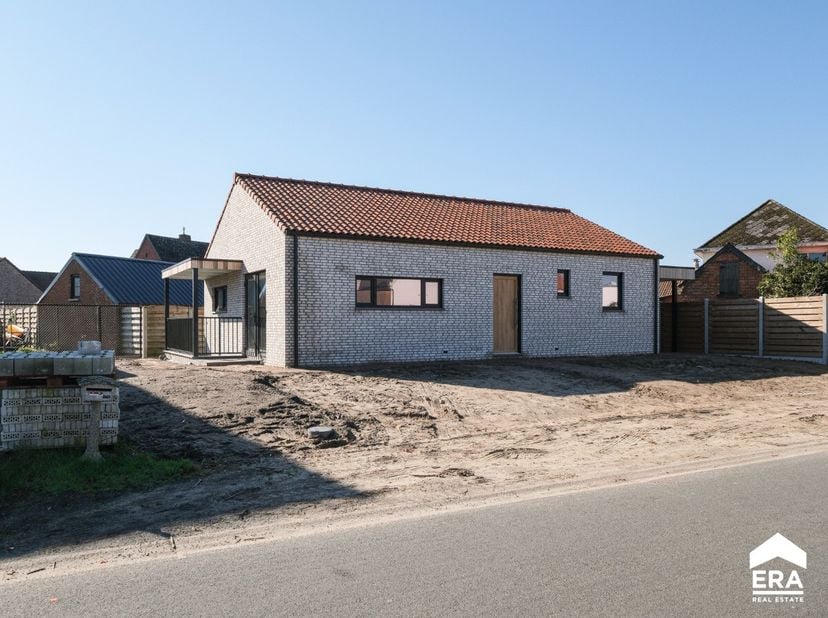 [[ DIT PAND NEEMT DEEL AAN DE ERA OPEN HUIZEN DAG OP 13/6 VAN 13:00 TOT 14:00 ]]<br />
Dit pand neemt deel aan de ERA Open Huizen Dag. Te bezichtigen