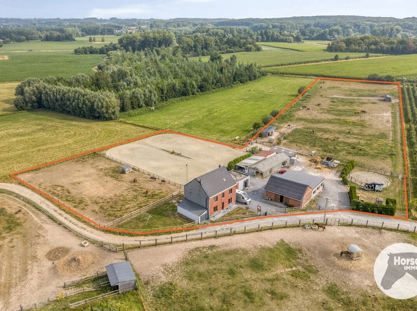 Huis te koop in Domentseweg 1,
                    1730 Asse