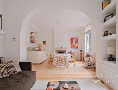                                         Appartement te koop in Ukkel, € 650.000
