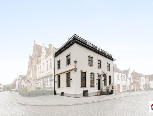                                         Bien commercial avec habitation à vendre à Damme, € 1.095.000
