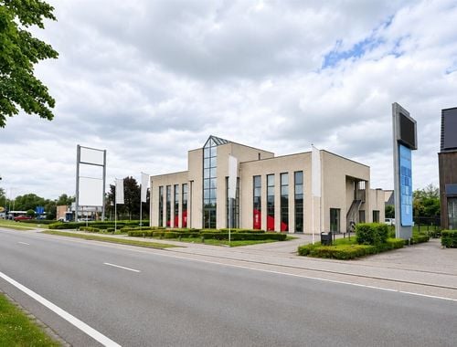                                         Bien commercial à vendre à Geel, € 1.730.000
