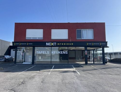                                         Bien commercial à louer à Roeselare, € 1.750
