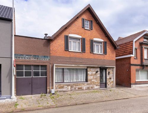                                         Maison unifamiliale à vendre à Oostmalle, € 295.000
