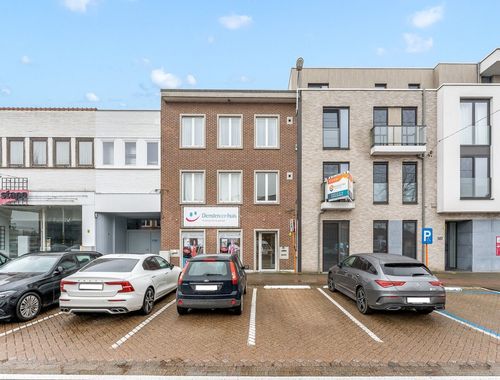                                         Handelsgelijkvloers te koop in Putte, € 195.000
