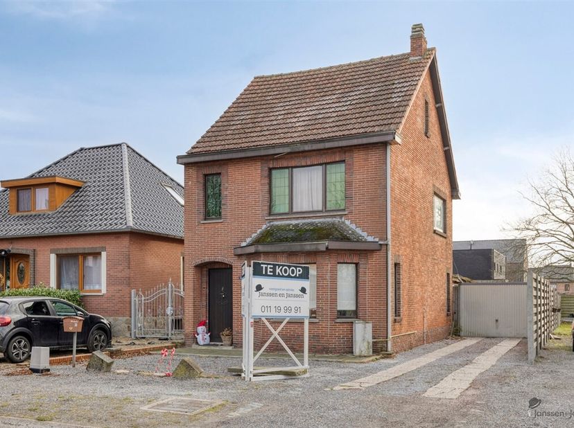 Instapklare basis voor jouw renovatieproject in een rustige woonomgeving <br />
Ontdek deze leuke gezinswoning in een aangename, rustige buurt van Le
