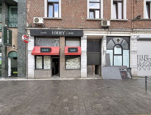                                         Bâtiment commercial à louer à Bruxelles, € 2.450
