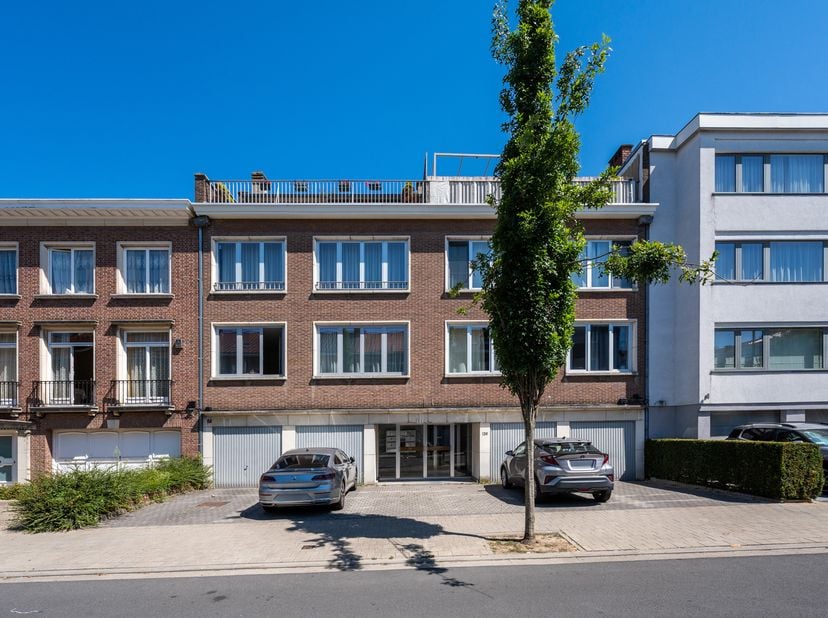 Appartement te koop in Avenue du Val d'Or 136,
                    1200 Sint-Lambrechts-Woluwe