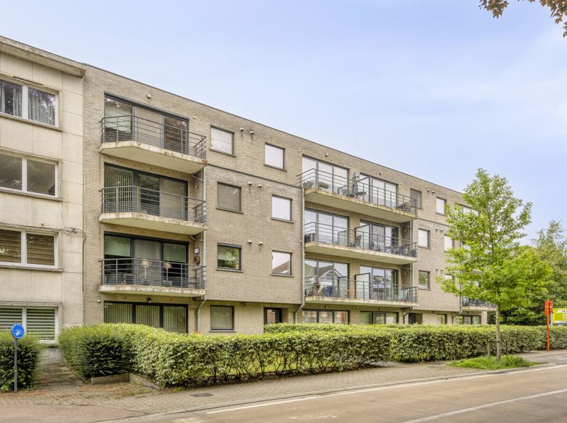 Appartement te koop in Europalaan 9 bus b5,
                    1600 Sint-Pieters-Leeuw